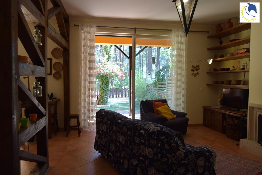 Dolphin Aroeira Beach Villa Charneca  Exterior photo
